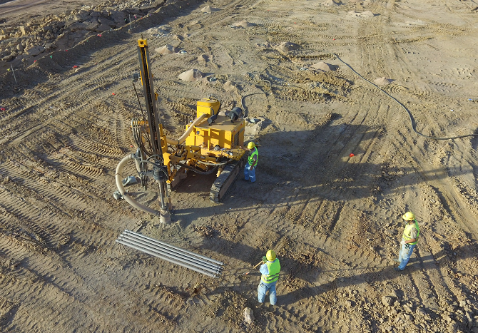 鉆孔作業(yè).png 鉆孔作業(yè).png